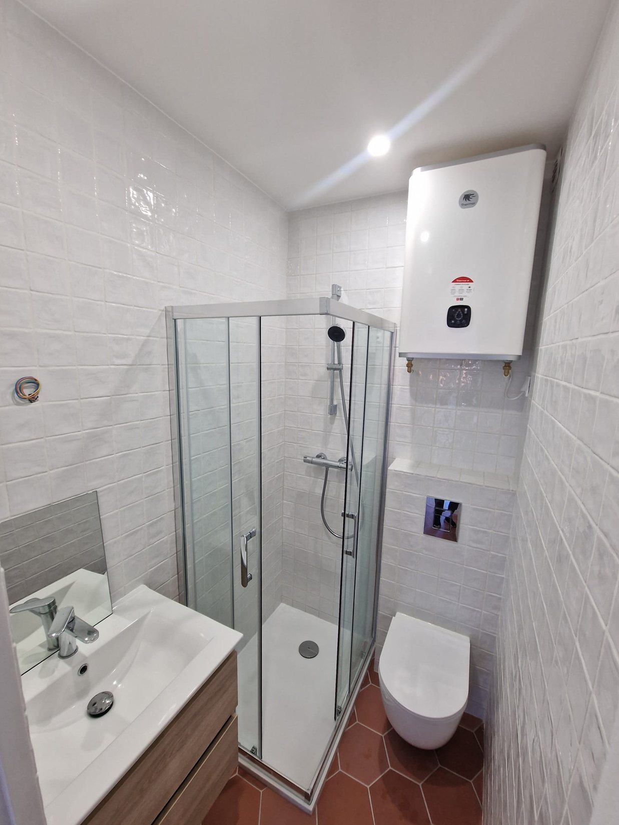 Salle de bain complète réalisé par ABC RENOV'NATION