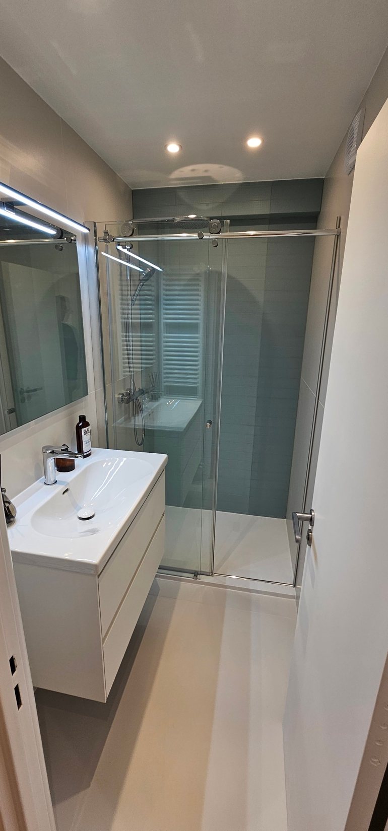 Douche vitrée réalisé par ABC RENOV'NATION